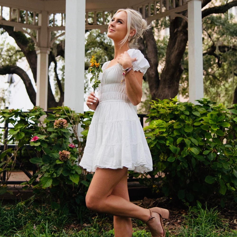 Vintage white tiered mini dress brand new